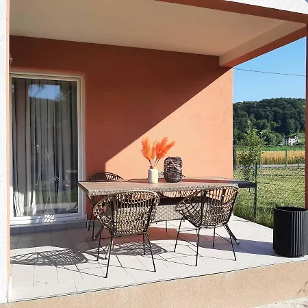 Ferienhaus Dani Bihać